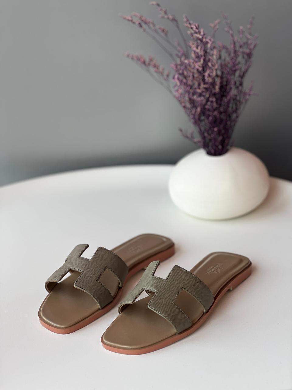 Ladies Hermes flats Lilly Onlines