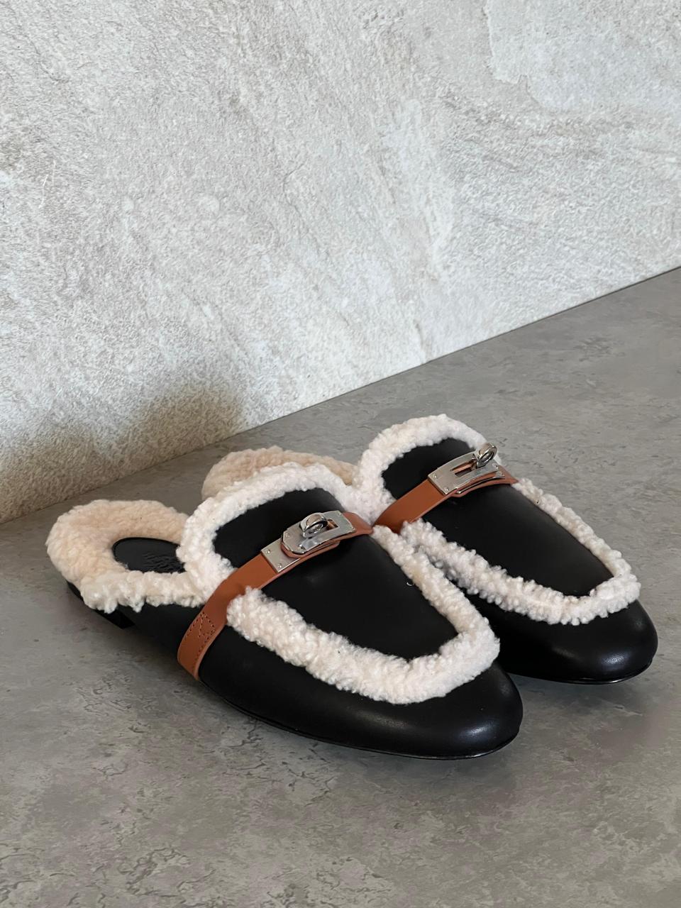 Ladies Hermes flats Lilly Onlines