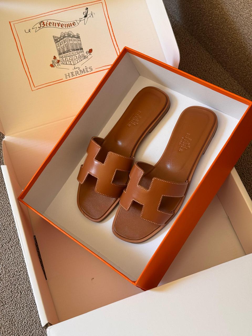 Ladies Hermes flats Lilly Onlines