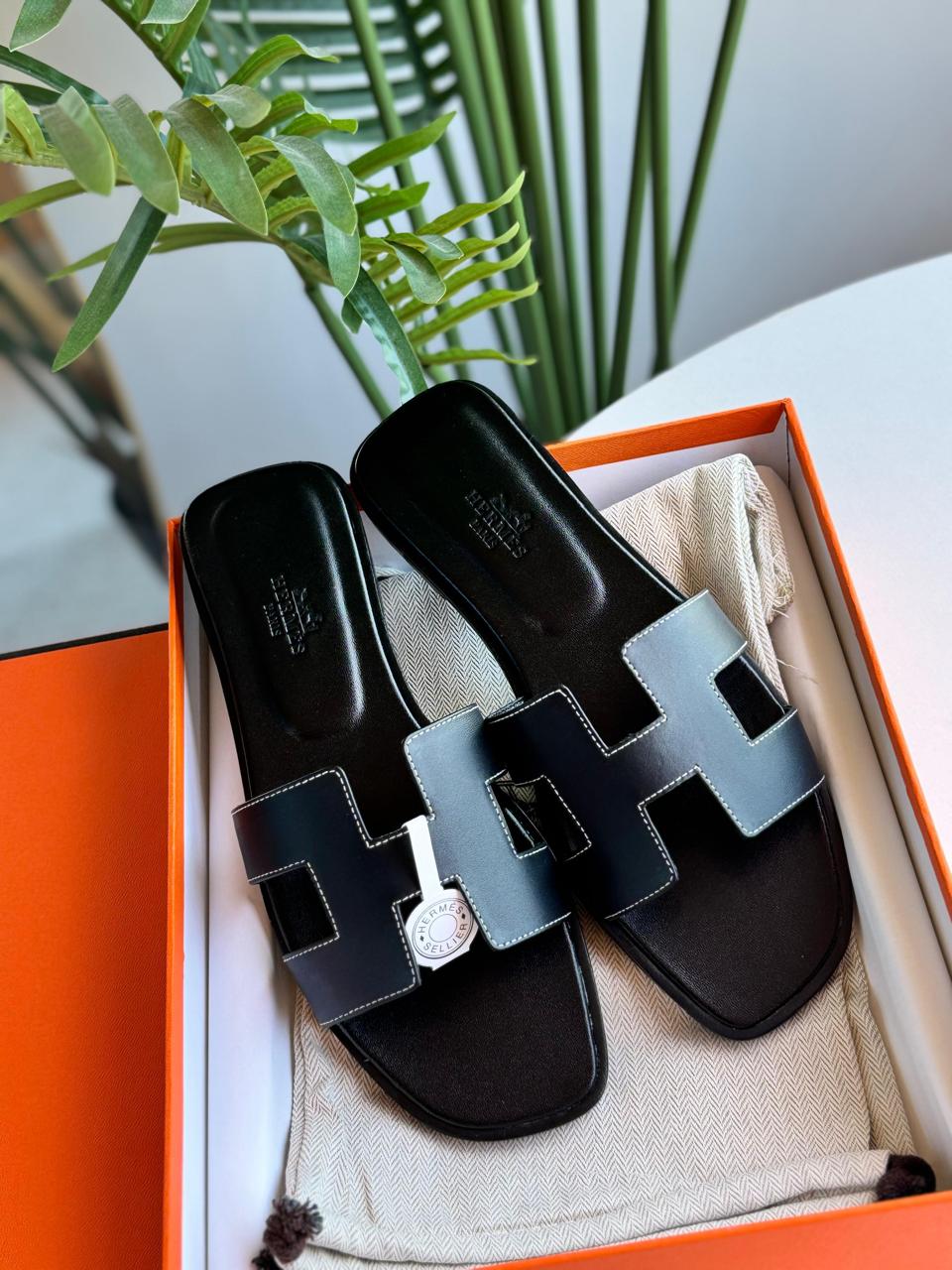 Ladies Hermes flats Lilly Onlines