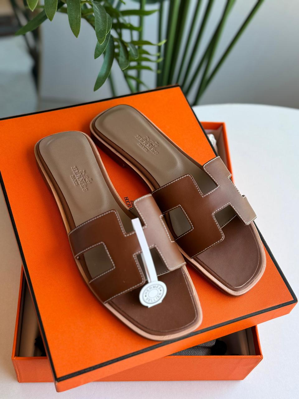 Ladies Hermes flats Lilly Onlines