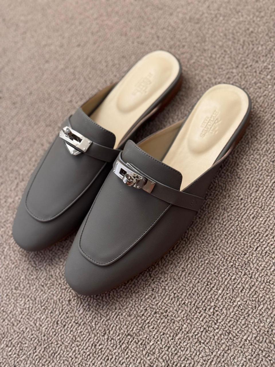 Ladies Hermes flats Lilly Onlines