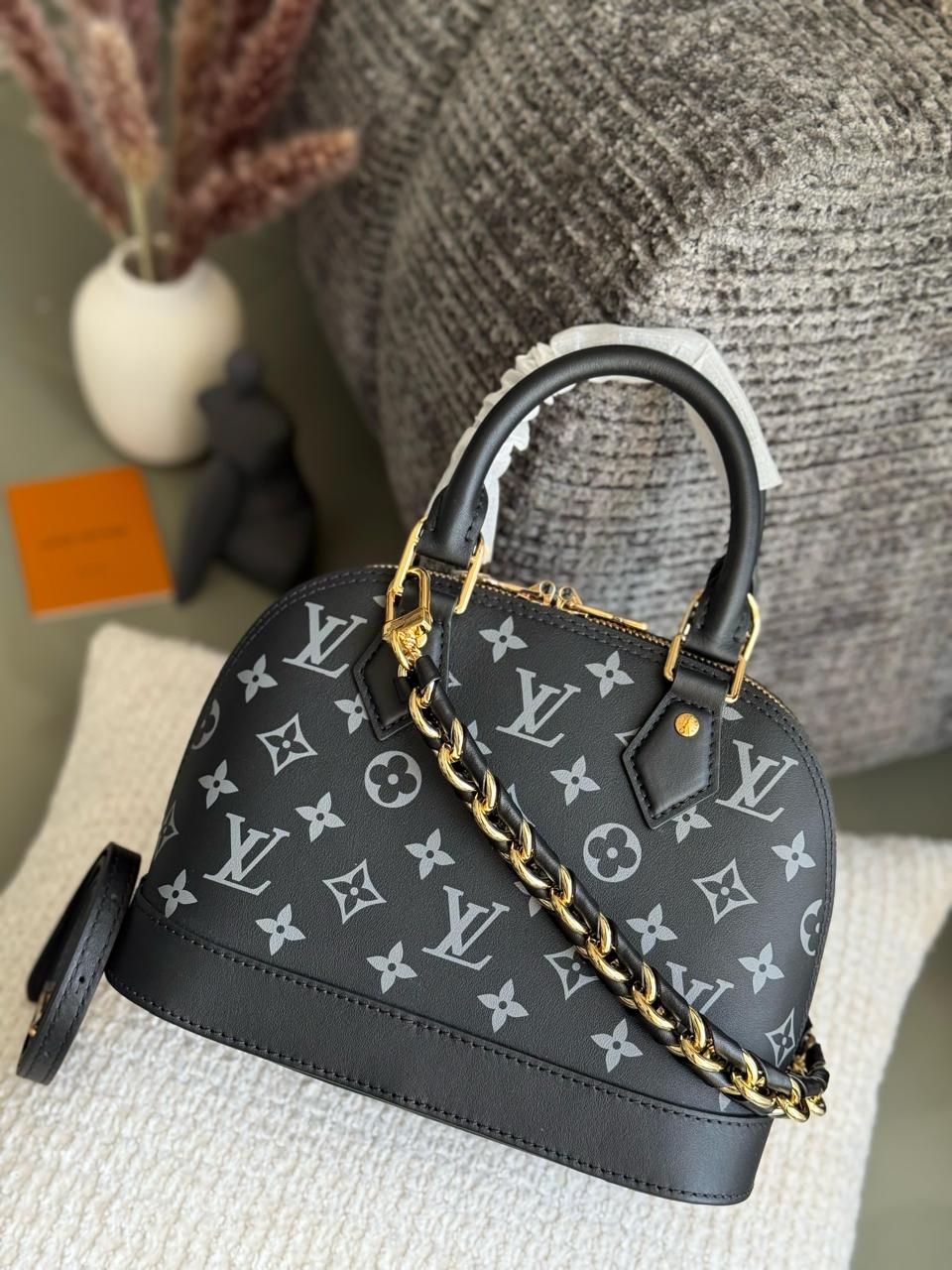 Ladies Lv bags Lilly Onlines