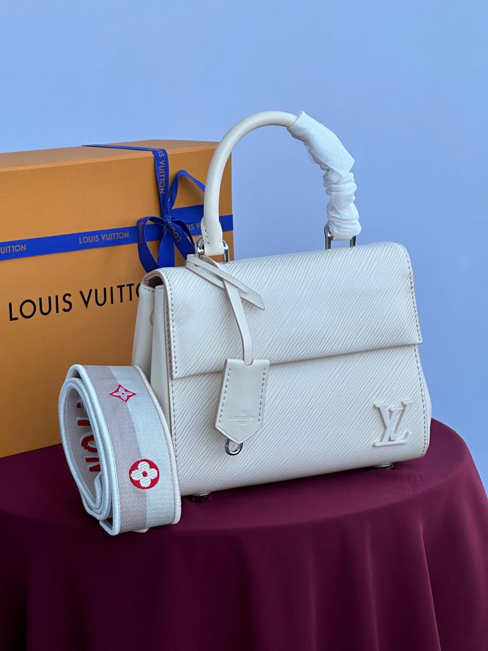Ladies Lv bags Lilly Onlines