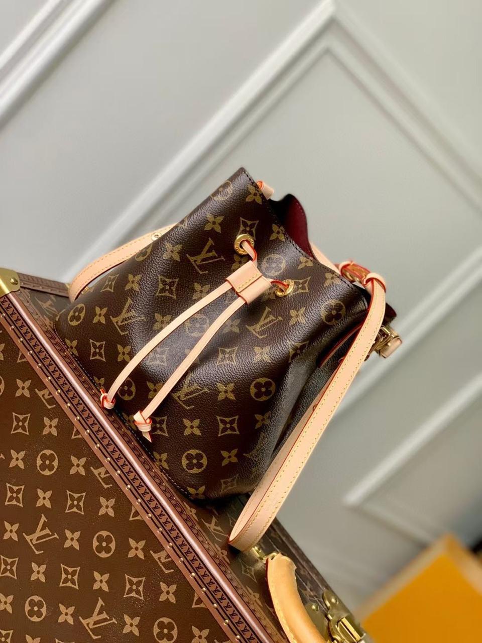 Ladies Lv bags Lilly Onlines
