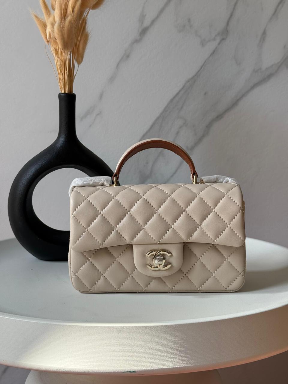 Ladies Chanel bags Lilly Onlines