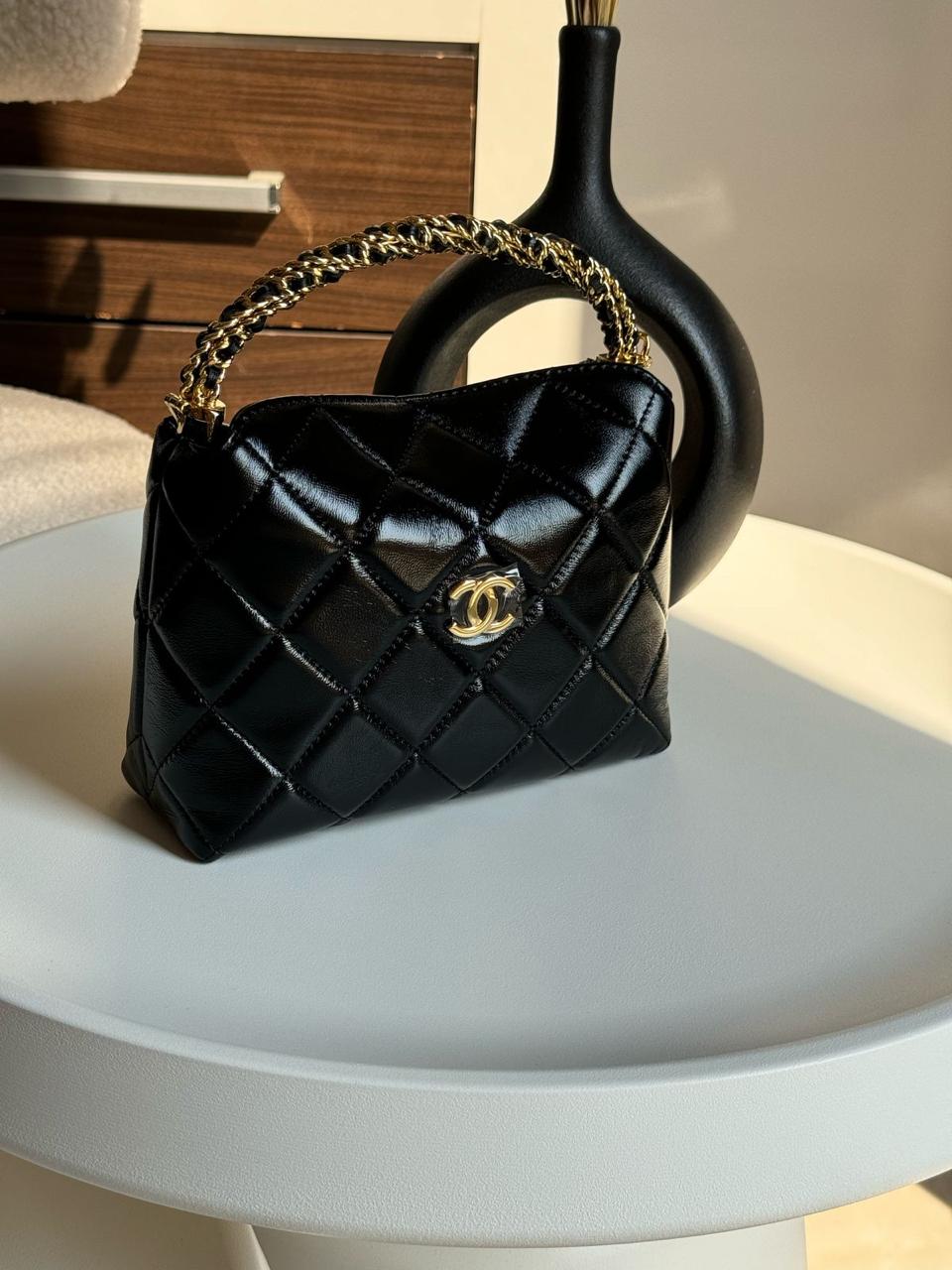 Ladies Chanel bags Lilly Onlines