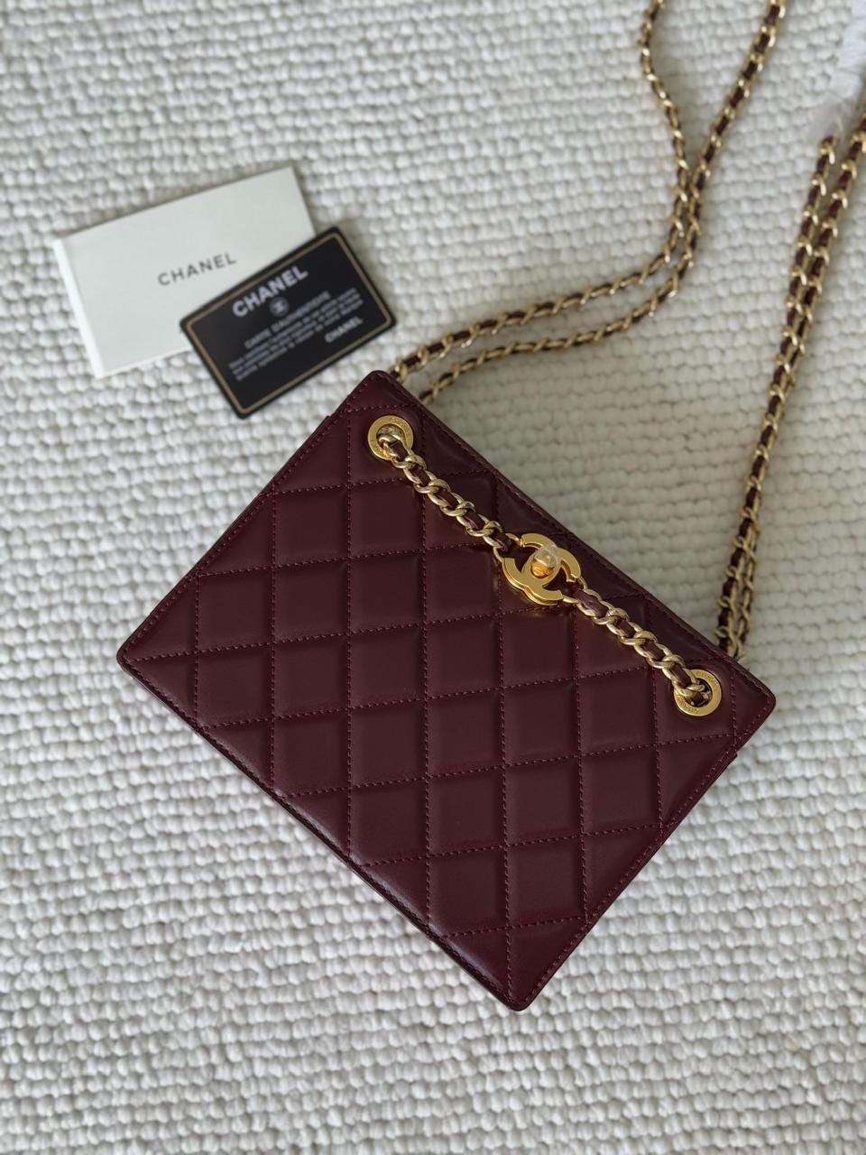 Ladies Chanel bags Lilly Onlines