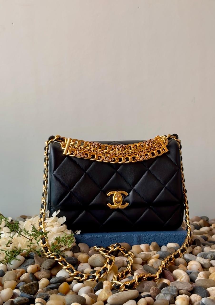 Ladies Chanel bags Lilly Onlines