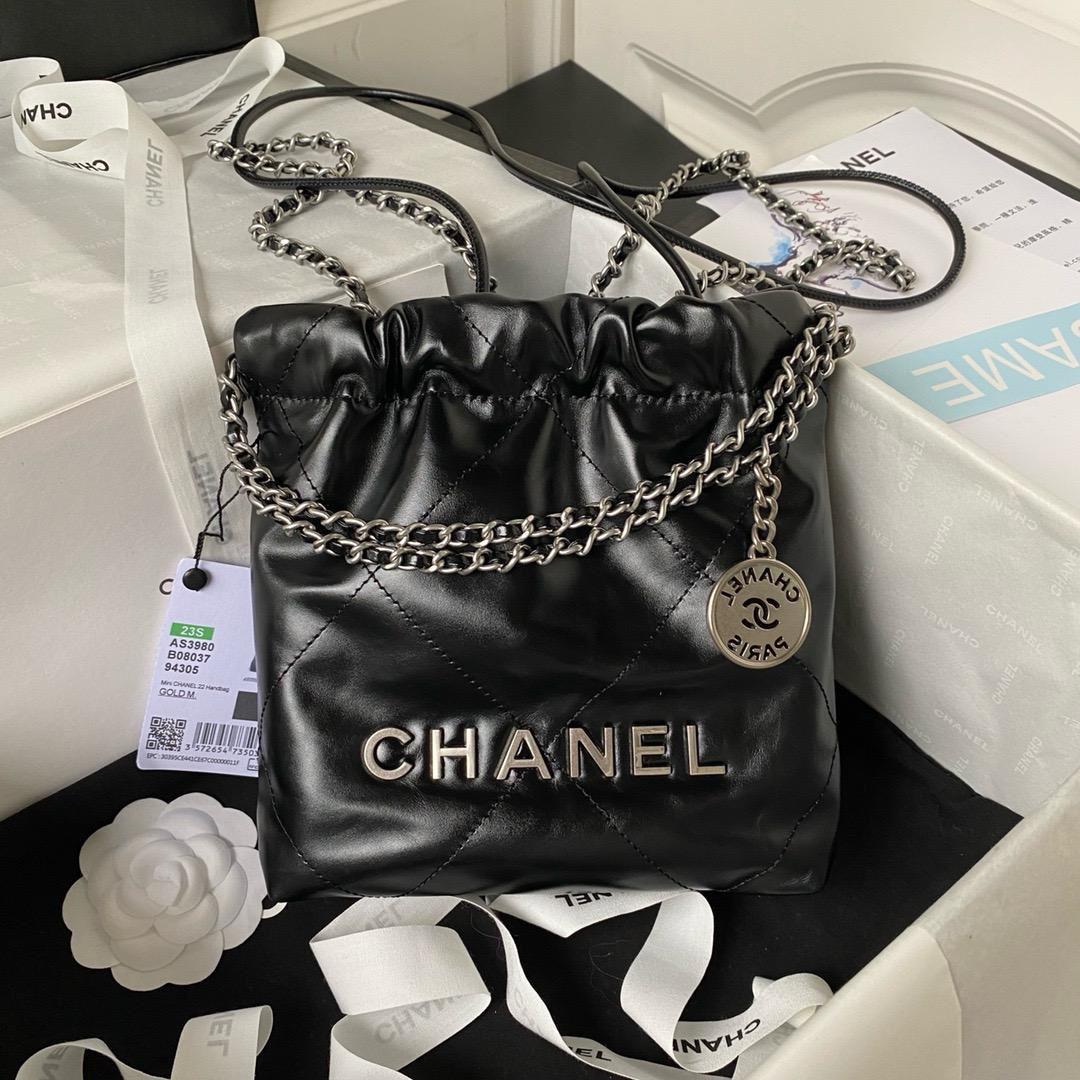 Ladies Chanel bags Lilly Onlines