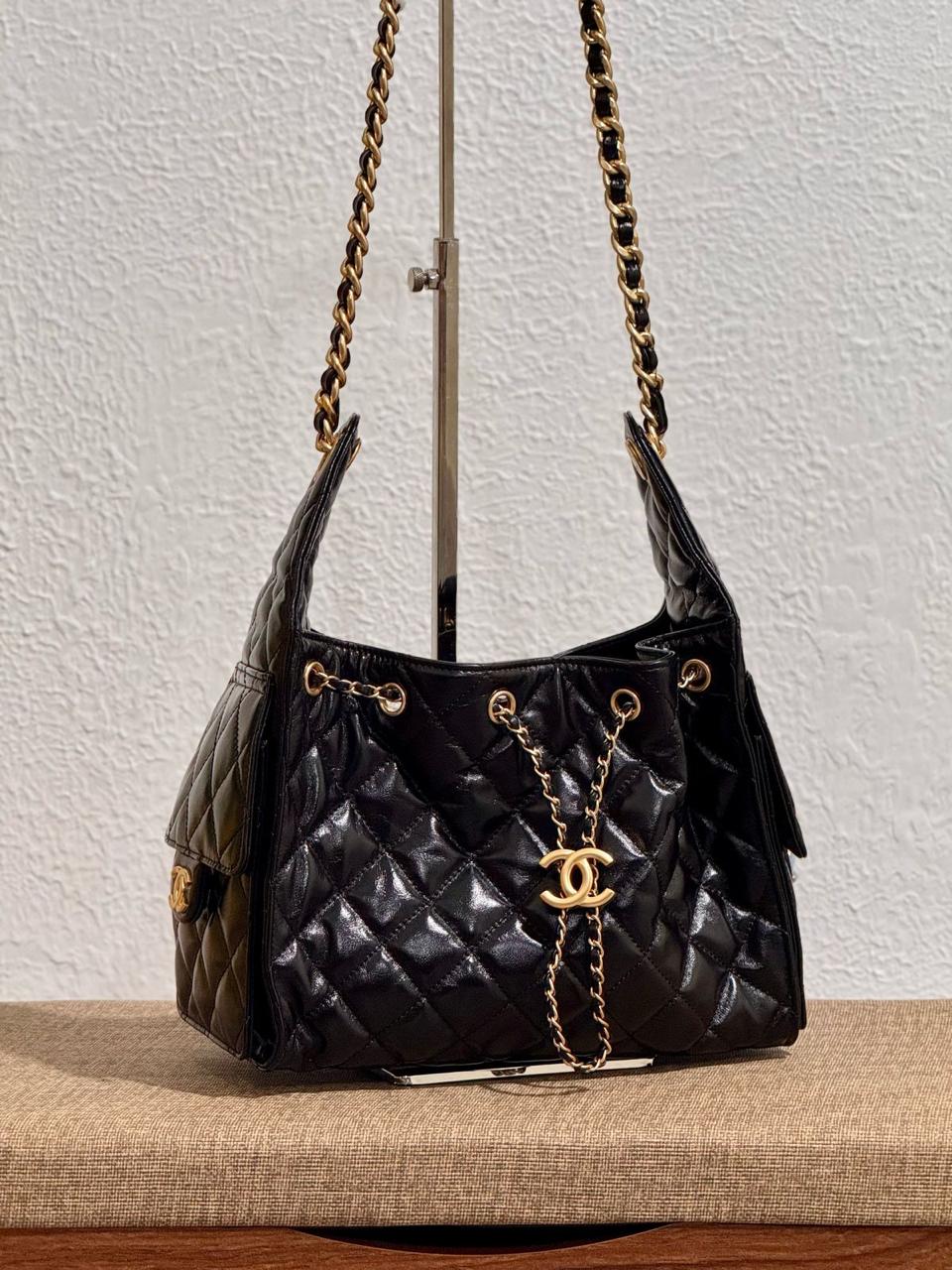Ladies Chanel bags Lilly Onlines