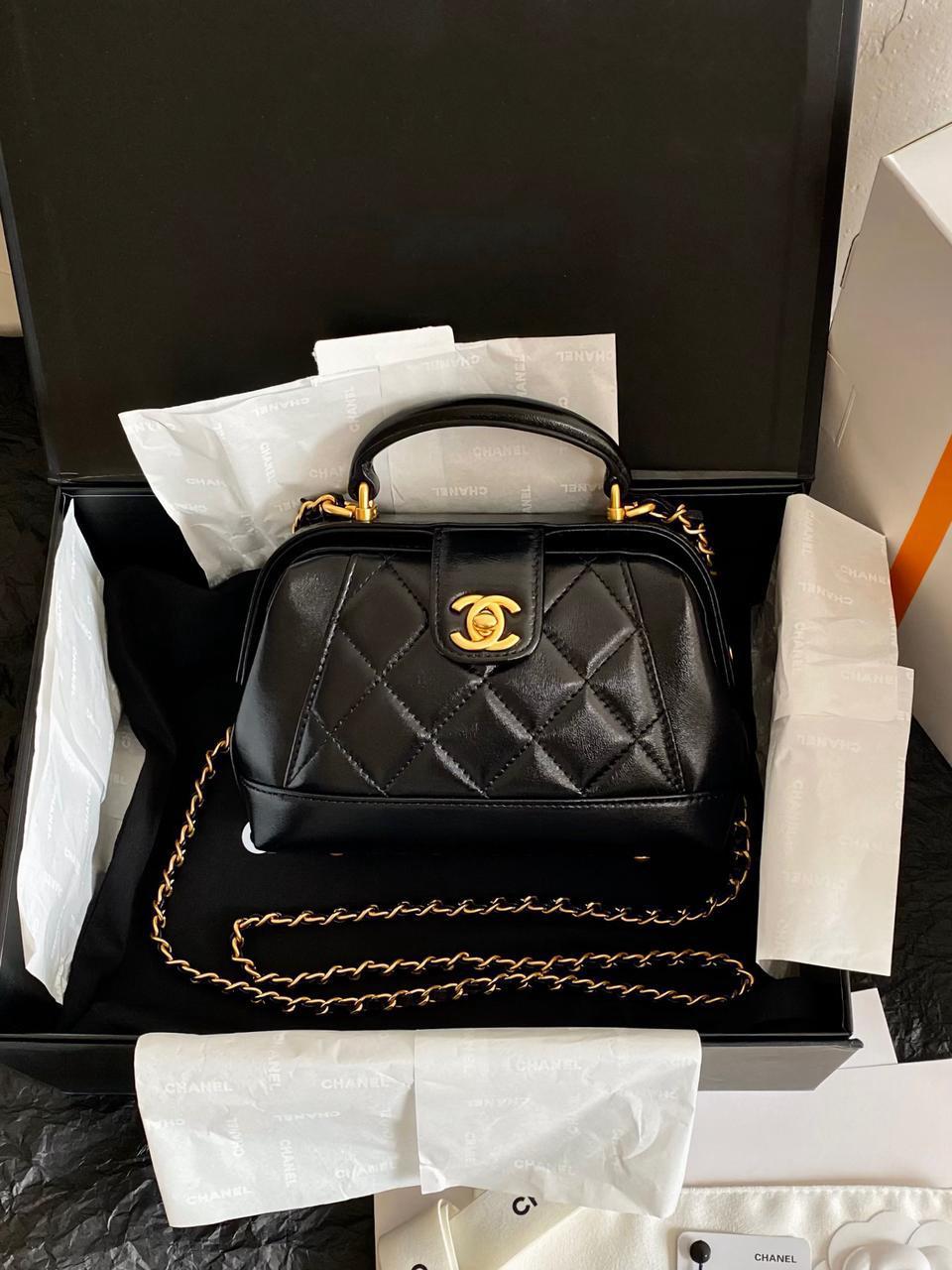 Ladies Chanel bags Lilly Onlines