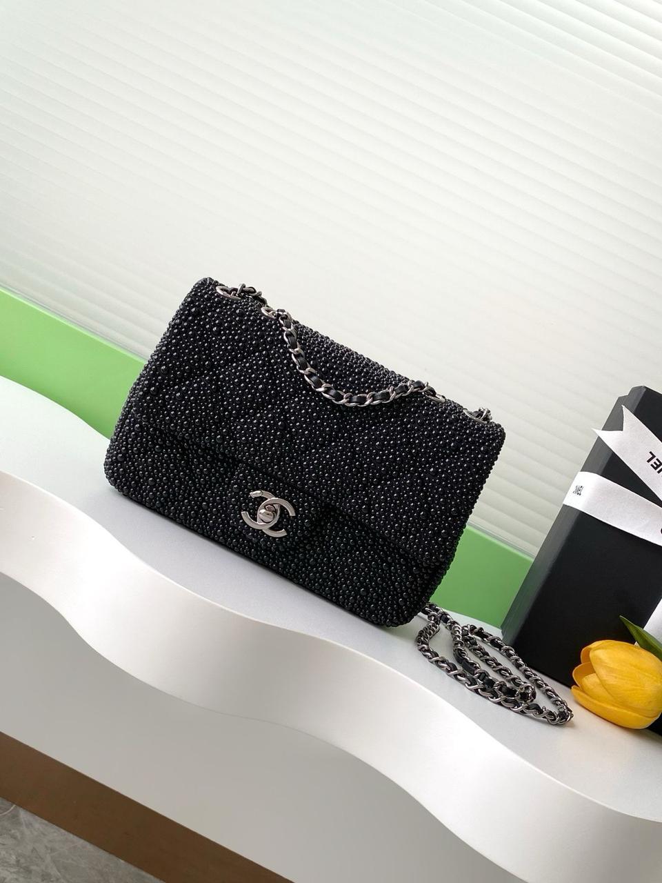 Ladies Chanel bags Lilly Onlines