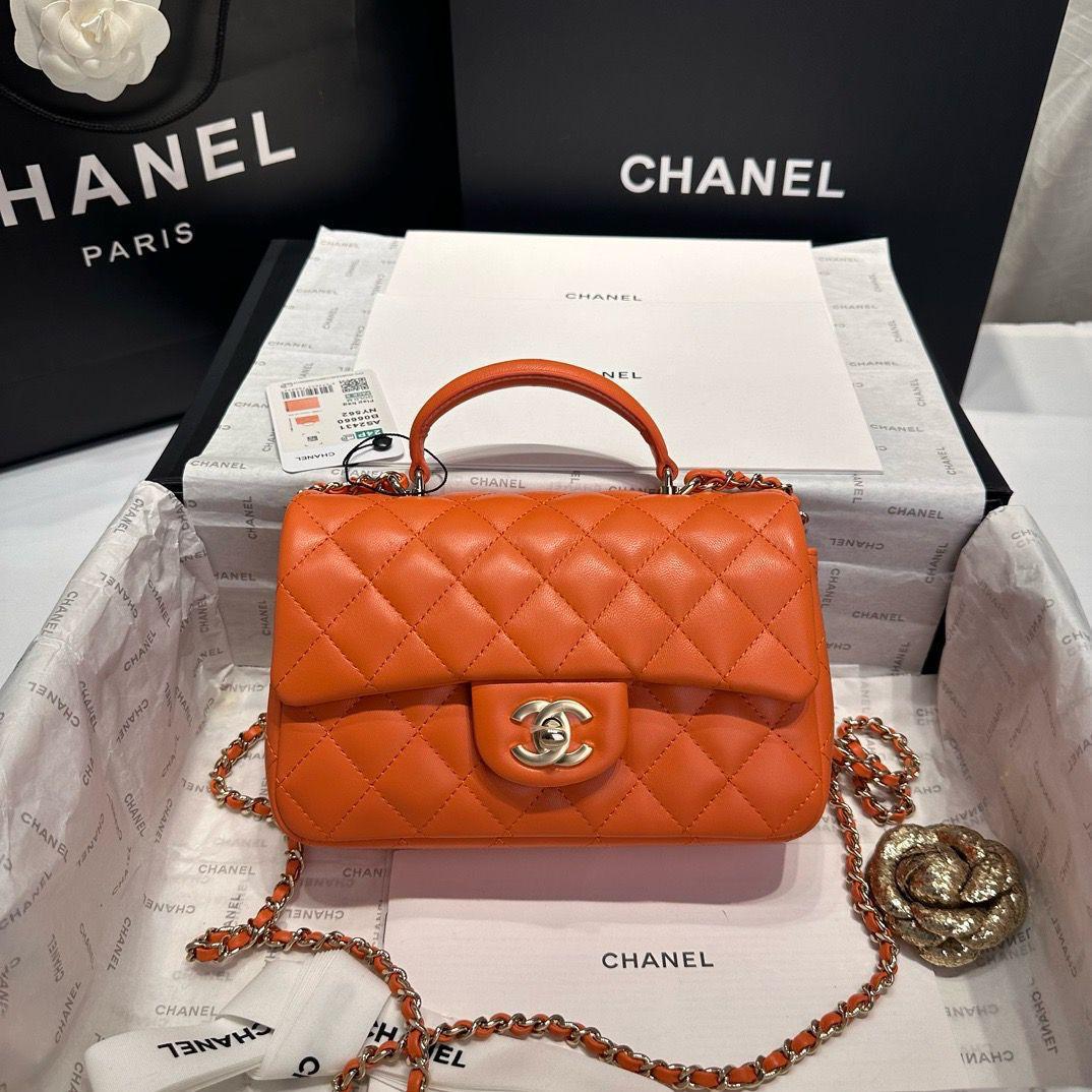 Ladies Chanel bags Lilly Onlines