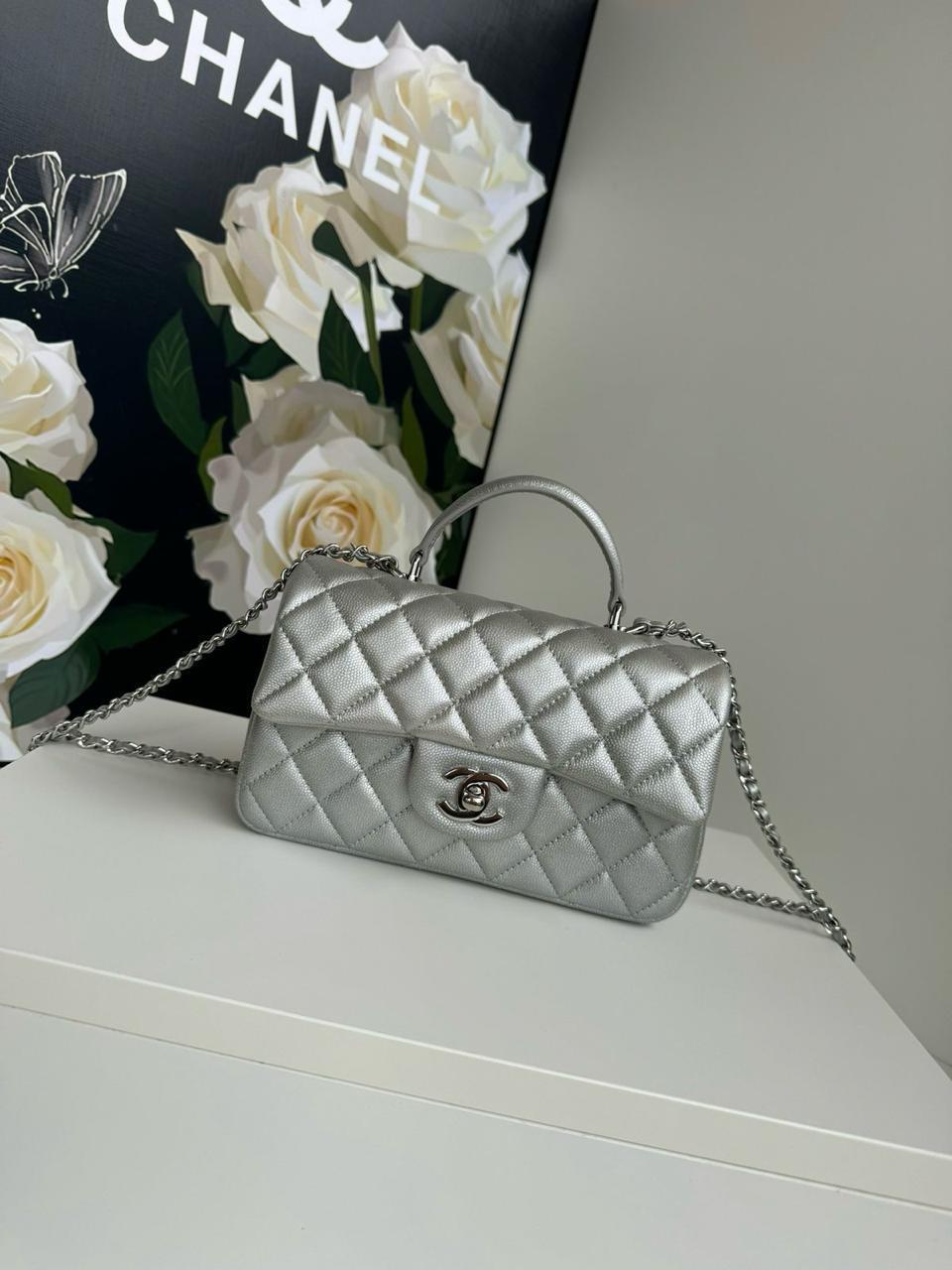 Ladies Chanel bags Lilly Onlines