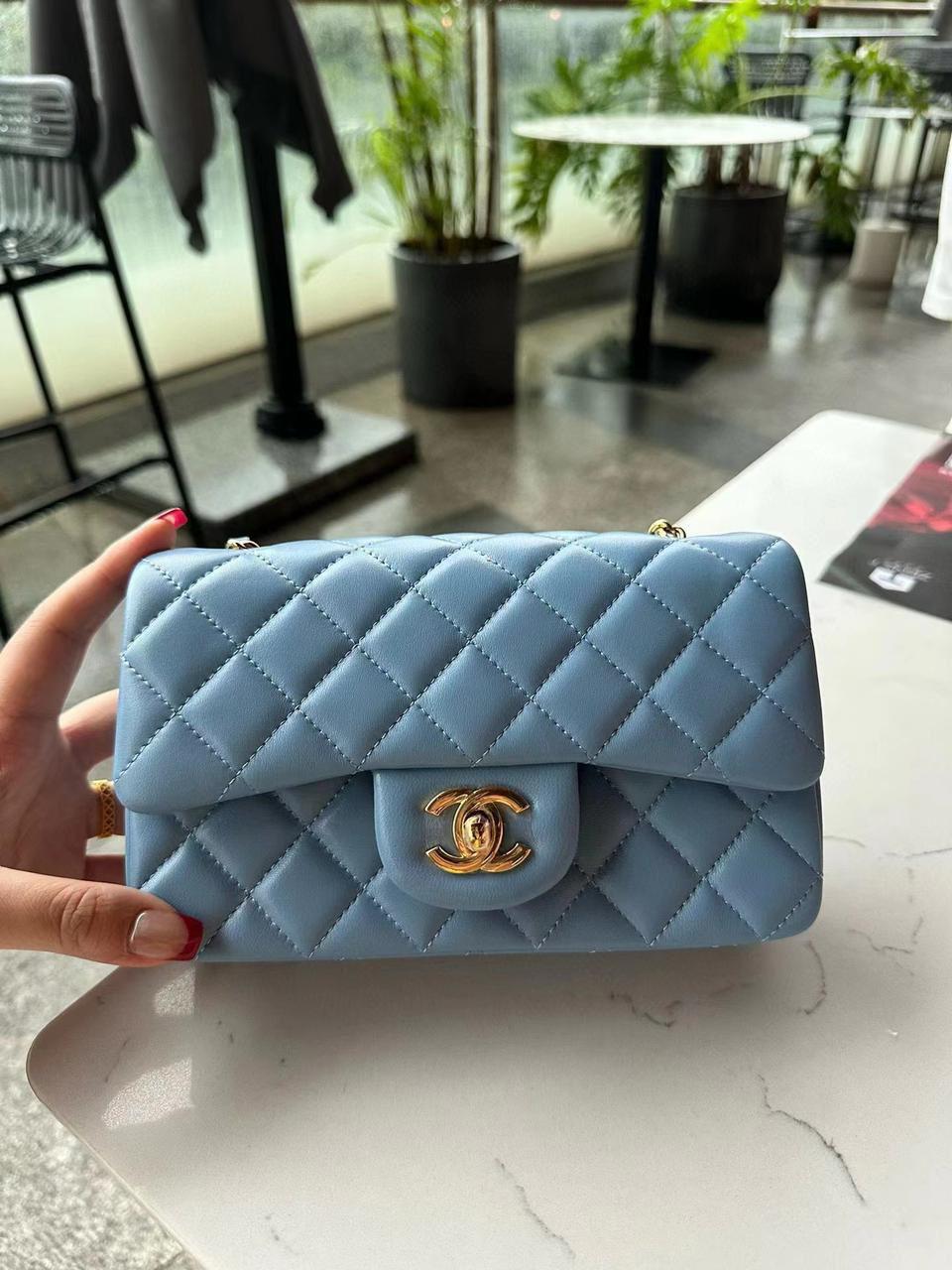 Ladies Chanel bags Lilly Onlines