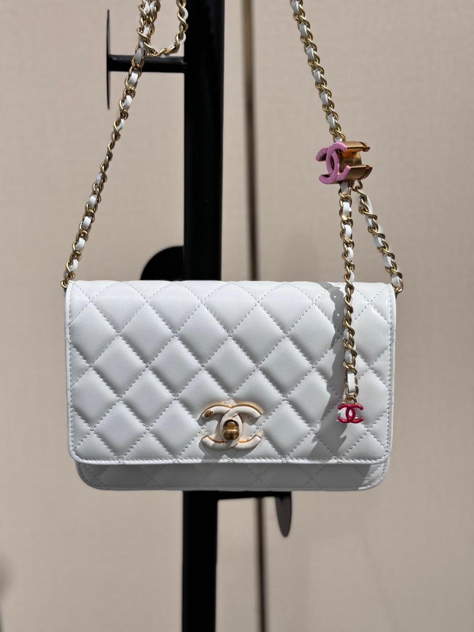 Ladies Chanel bags Lilly Onlines