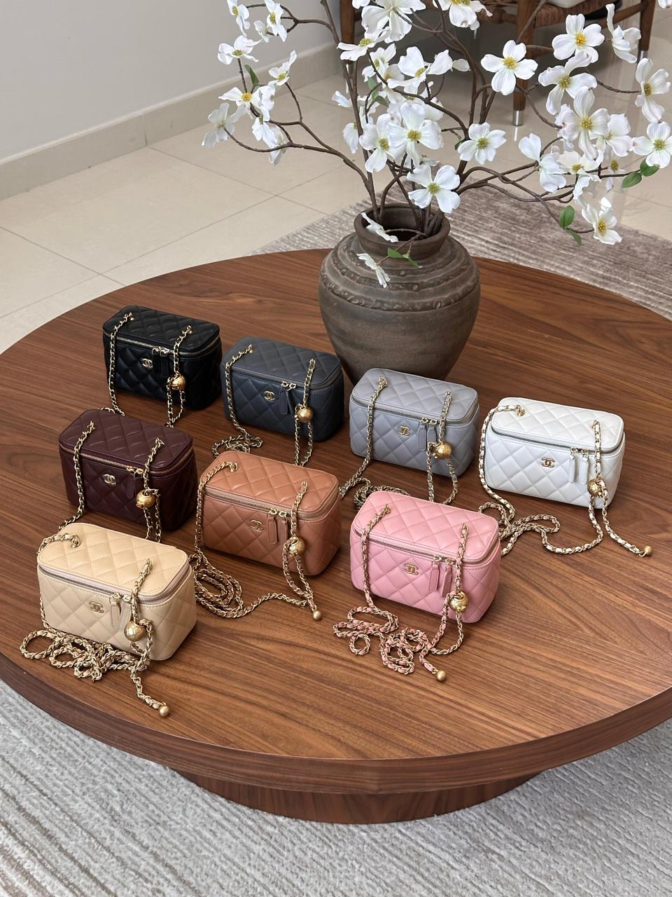 Ladies Chanel bags Lilly Onlines