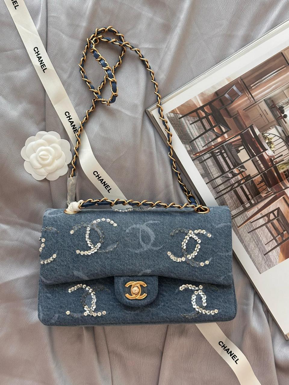 Ladies Chanel bags Lilly Onlines