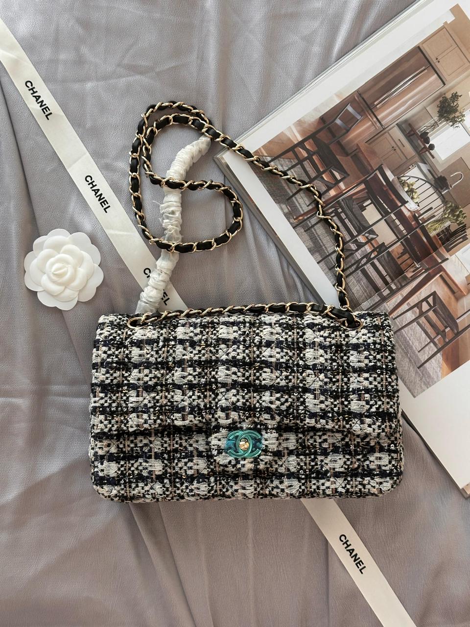 Ladies Chanel bags Lilly Onlines