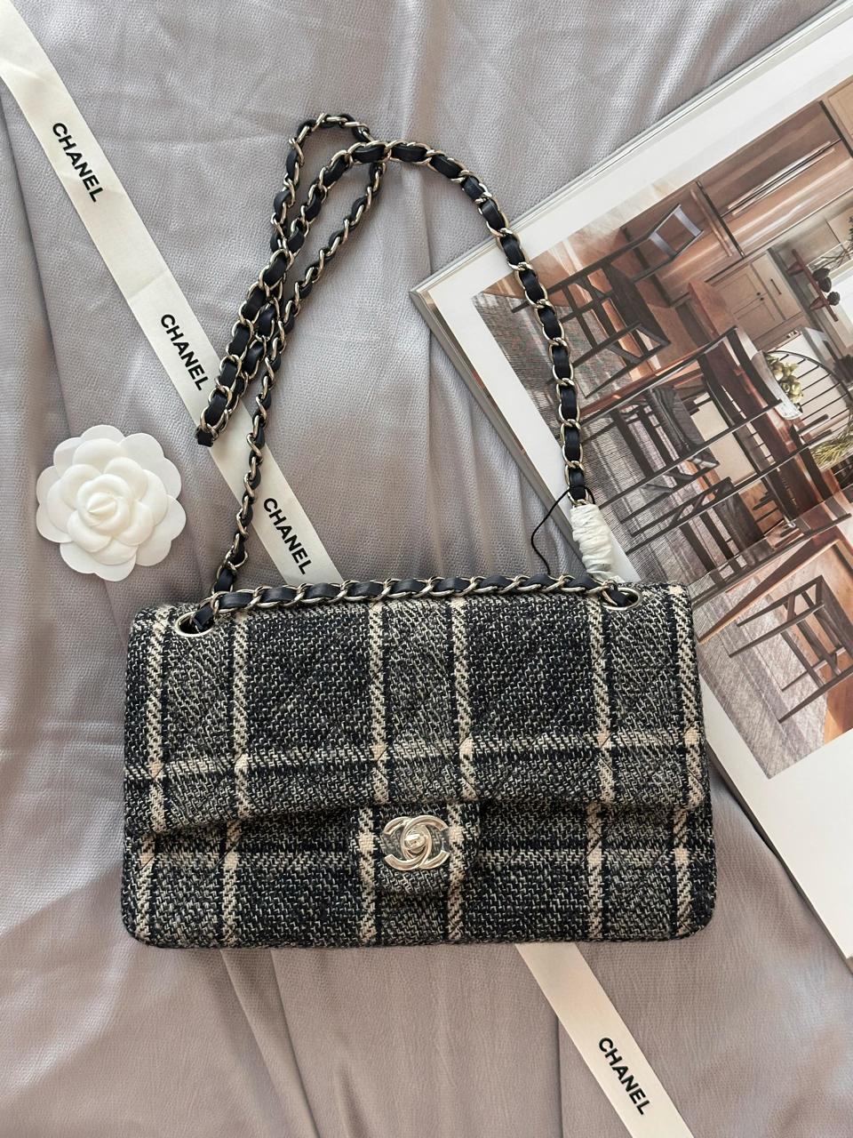 Ladies Chanel bags Lilly Onlines