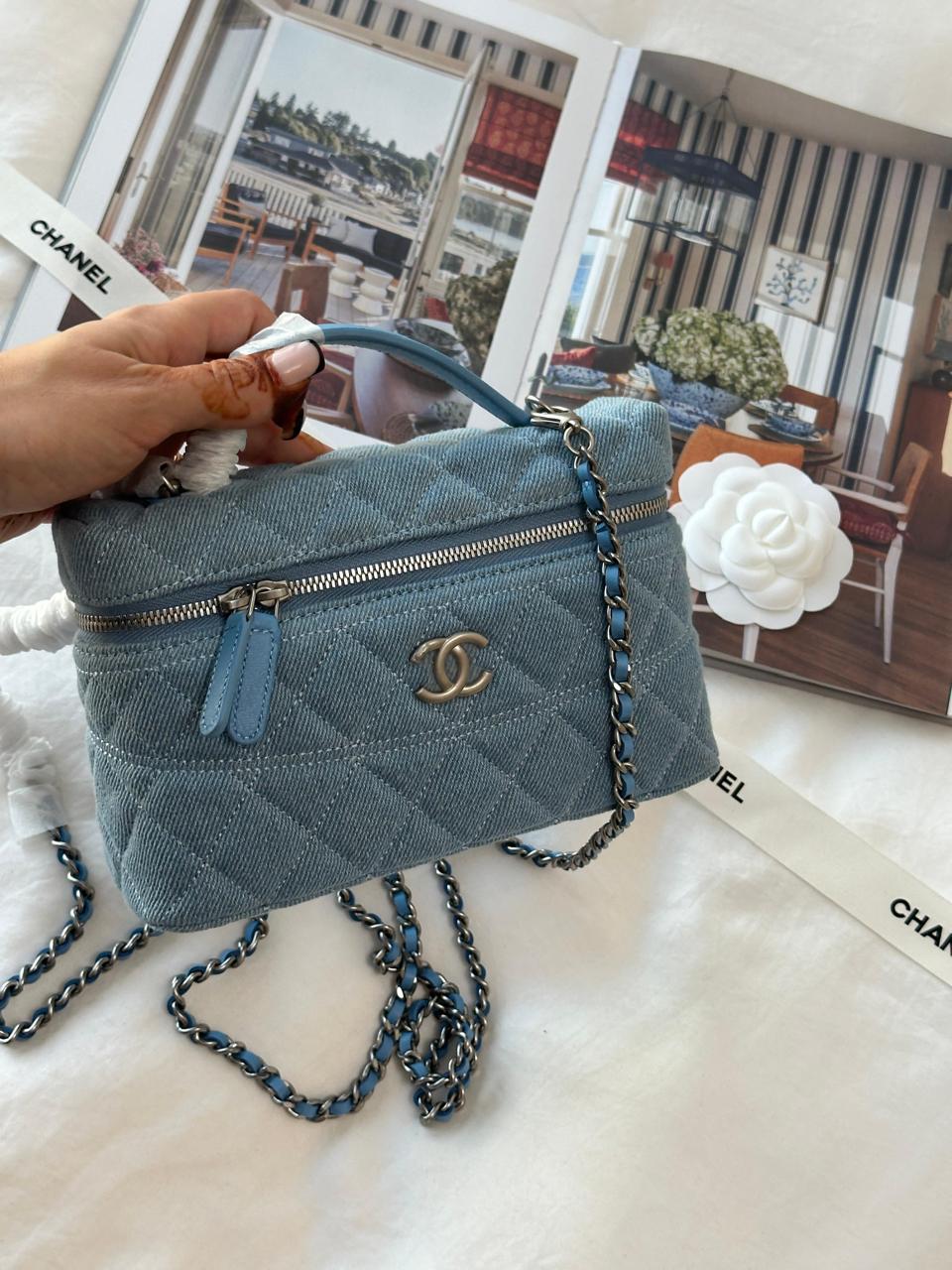 Ladies Chanel bags Lilly Onlines