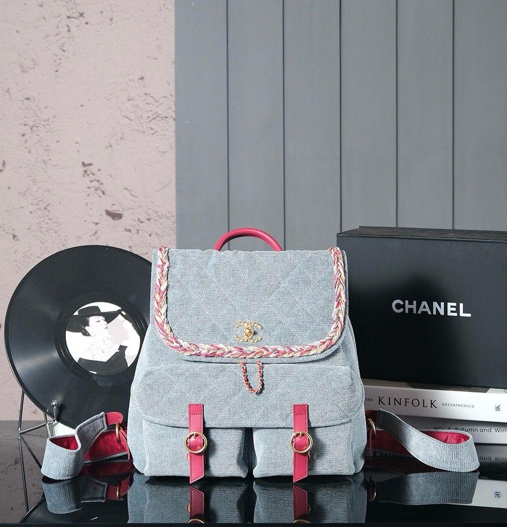 Ladies Chanel bags Lilly Onlines