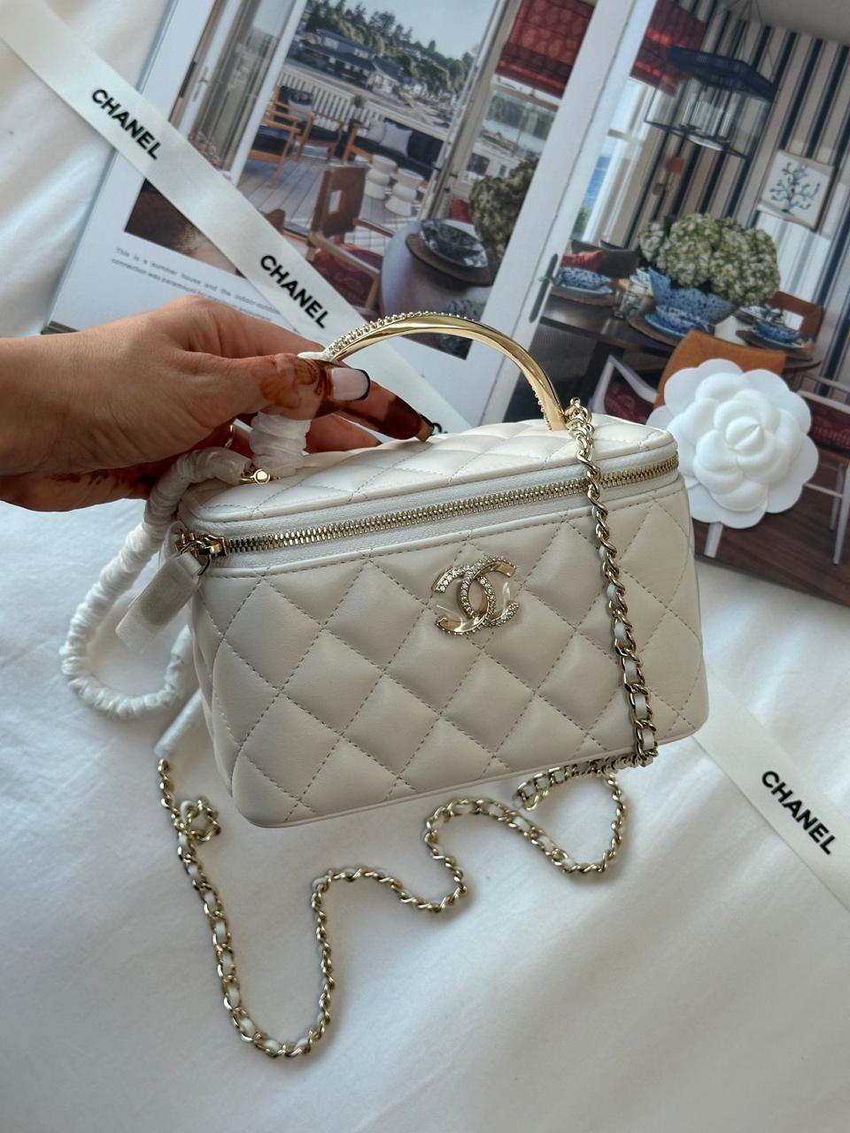 Ladies Chanel bags Lilly Onlines