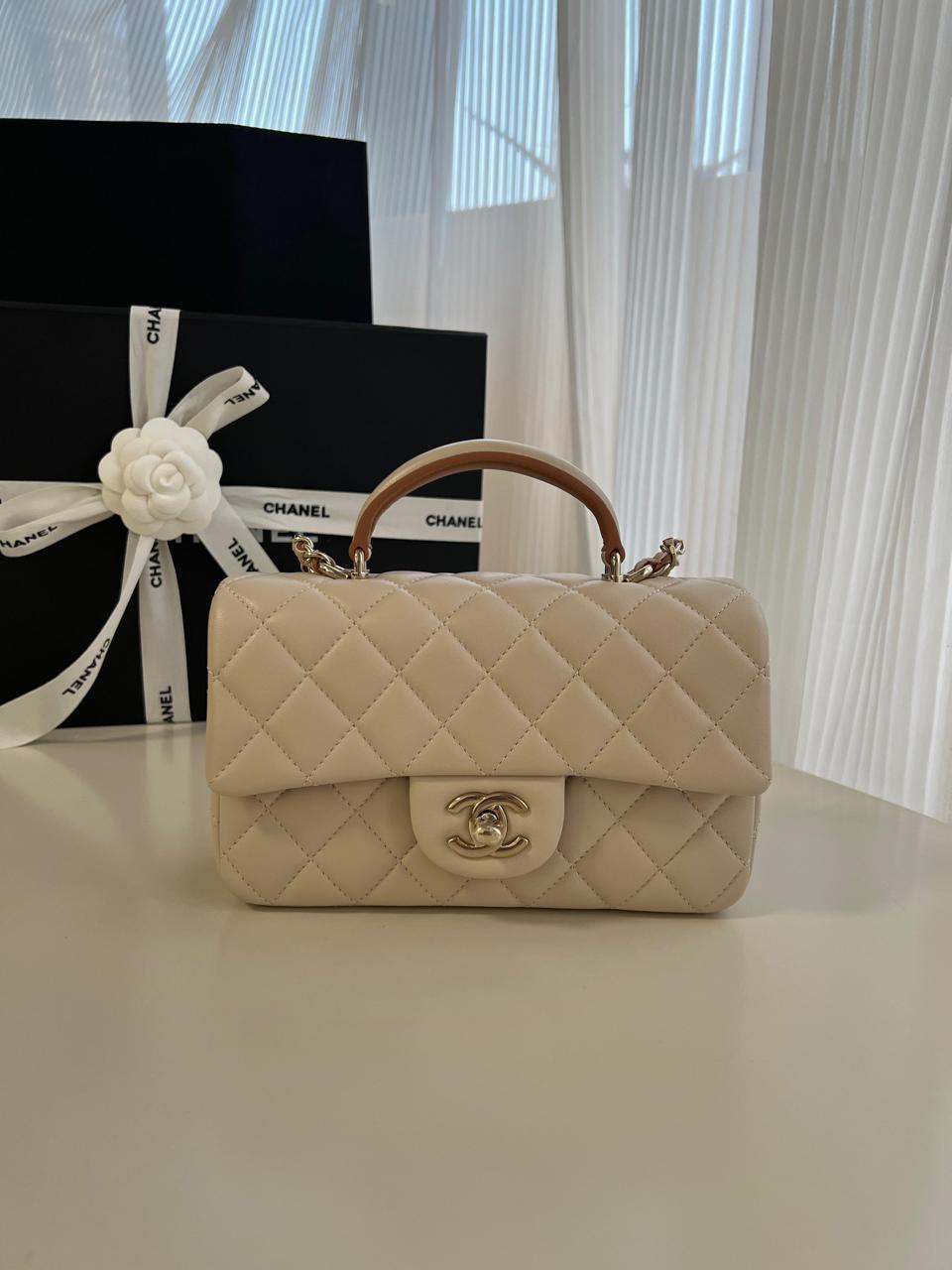 Ladies Chanel bags Lilly Onlines