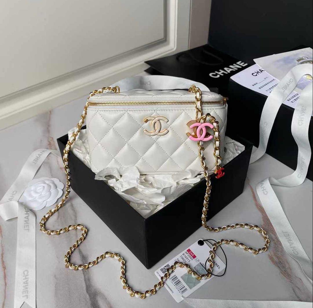 Ladies Chanel bags Lilly Onlines