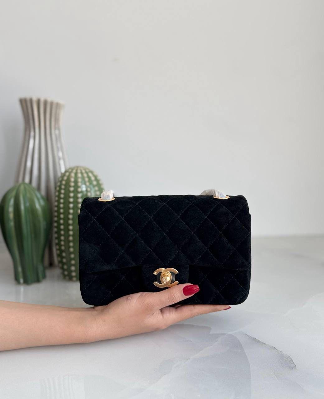 Ladies Chanel bags Lilly Onlines