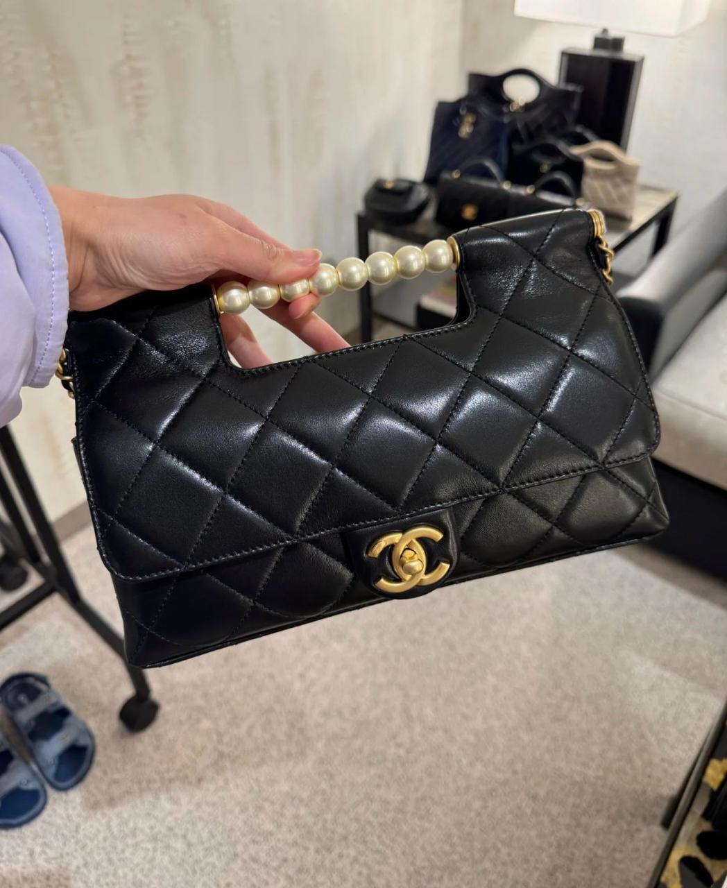 Ladies Chanel bags Lilly Onlines