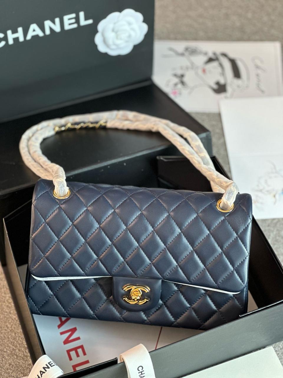 Ladies Chanel bags Lilly Onlines