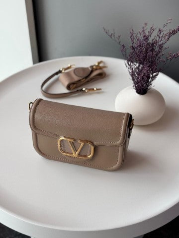 Ladies Valentino bags Lilly Onlines