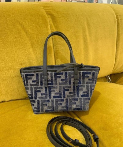 Ladies Fendi bags Lilly Onlines