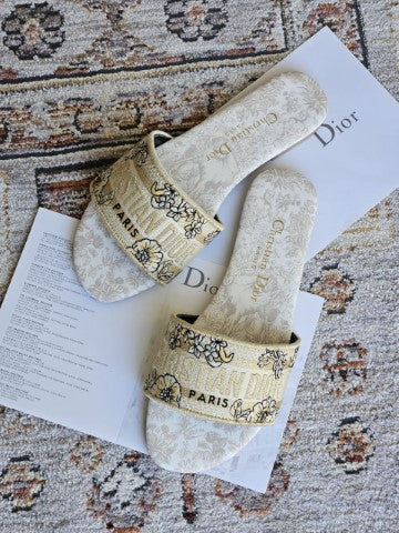 Ladies flats Lilly Onlines