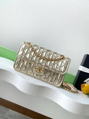 Ladies Chanel bags Lilly Onlines