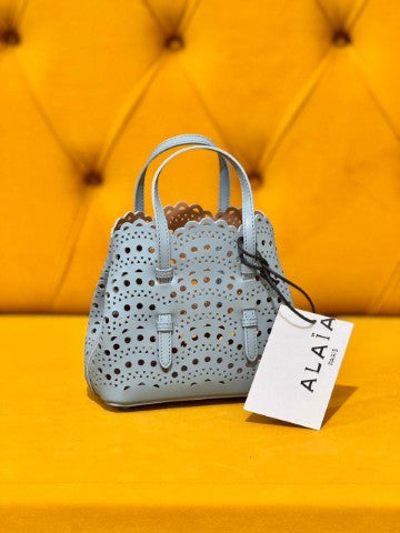 Ladies Alaia bags Lilly Onlines