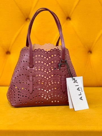 Ladies Alaia bags Lilly Onlines