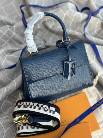 Ladies Lv bags Lilly Onlines