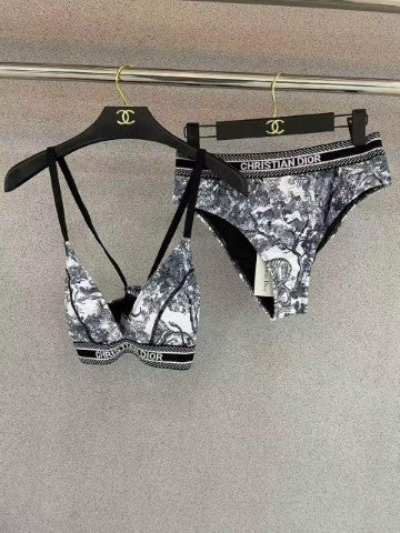 Ladies Bikni and swimsuits Lilly Onlines
