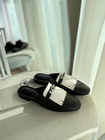 Ladies flats Lilly Onlines