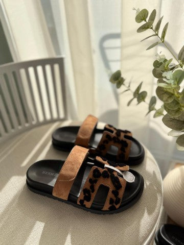 Ladies flats Lilly Onlines