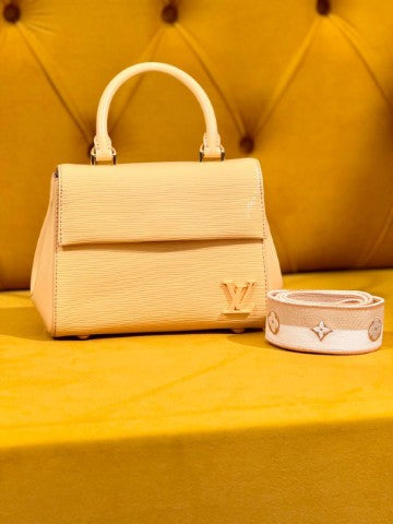Ladies Lv bags Lilly Onlines