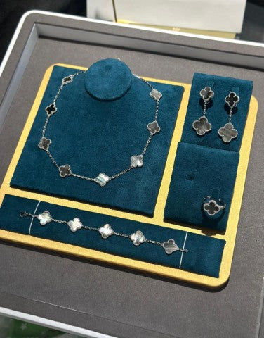 Ladies jewelry full set Lilly Onlines