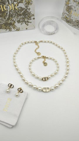 Ladies jewelry full set Lilly Onlines
