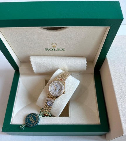 Ladies watches Lilly Onlines