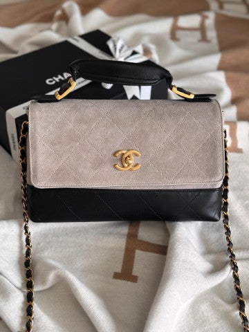ladies Chanel bags Lilly Onlines