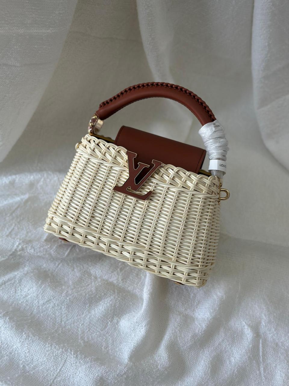 Ladies Lv bags Lilly Onlines