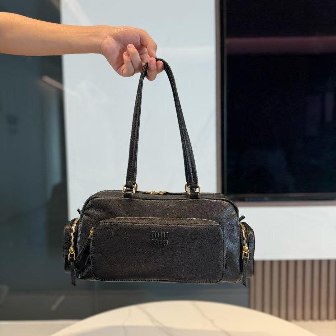 Ladies Miu Miu bags Lilly Onlines